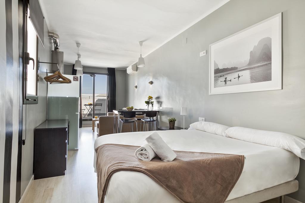Fira Apartments By Gaiarooms Barcelona Ruang foto