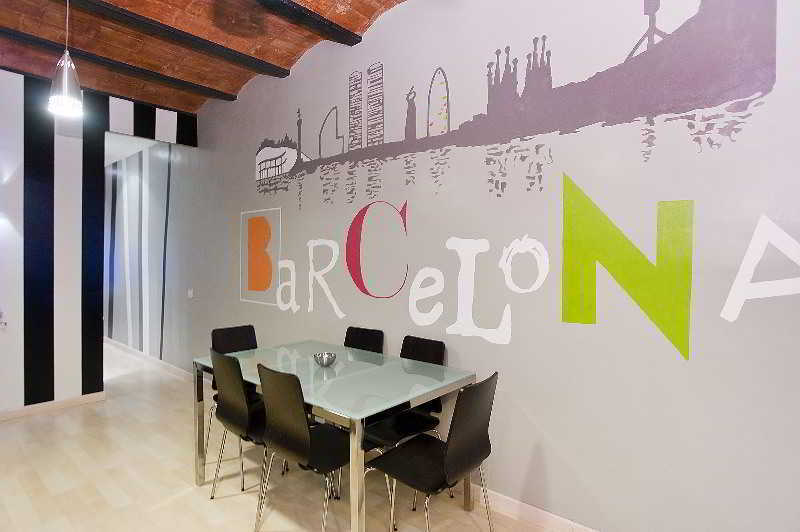 Fira Apartments By Gaiarooms Barcelona Bagian luar foto