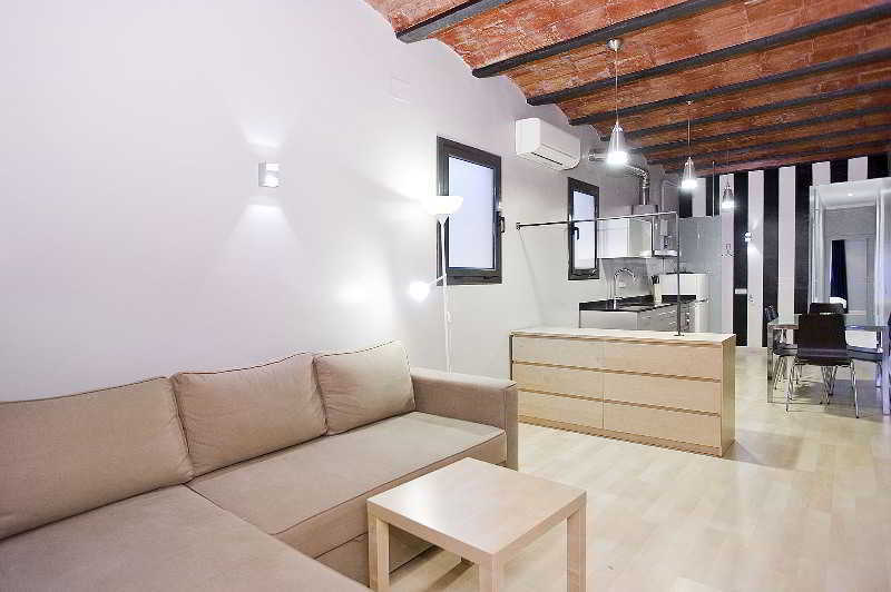 Fira Apartments By Gaiarooms Barcelona Bagian luar foto